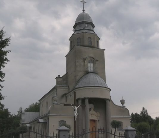 DUŻE INWESTYCJE W DWÓCH PARAFIACH – W NOWEJ DĘBIE POZYSKALI DOFINANSOWANIE