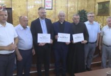 INWESTYCJE W TRZECH PARAFIACH – W BARANOWIE SANDOMIERSKIM WRĘCZONO PROMESY