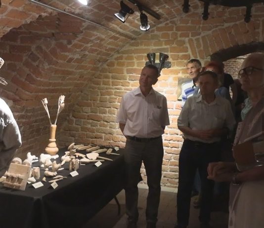 MISTRZ LUDOWEJ RZEŹBY – NIEZWYKŁE DZIEŁA JANA PUKA W ZAMKU TARNOWSKICH