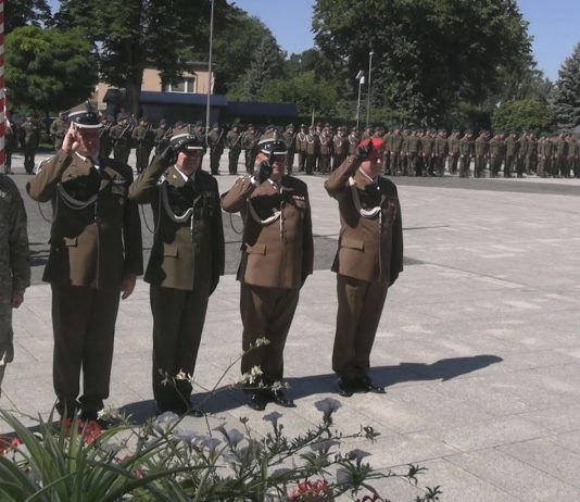 ŚWIĘTO WOJSKA POLSKIEGO – W NOWEJ DĘBIE PODZIĘKOWANO ŻOŁNIERZOM