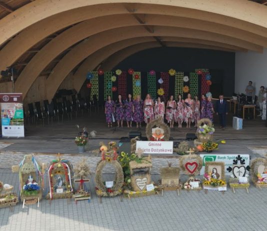 DOCENILI WYSIŁEK ROLNIKÓW – GMINNE ŚWIĘTO DOŻYNKOWE W GRĘBOWIE