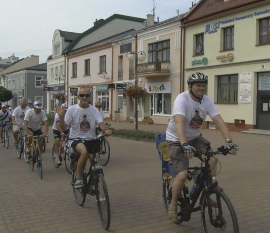 SZLAKIEM SOLIDARNOŚCI I WOLNOŚCI – ROWEROWY RAJD ULICAMI TARNOBRZEGA