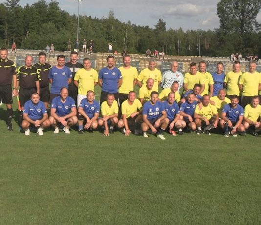 SENTYMENTALNY MECZ W NOWEJ DĘBIE – DOŚWIADCZENI PIŁKARZE UCZCILI JUBILEUSZ STALI