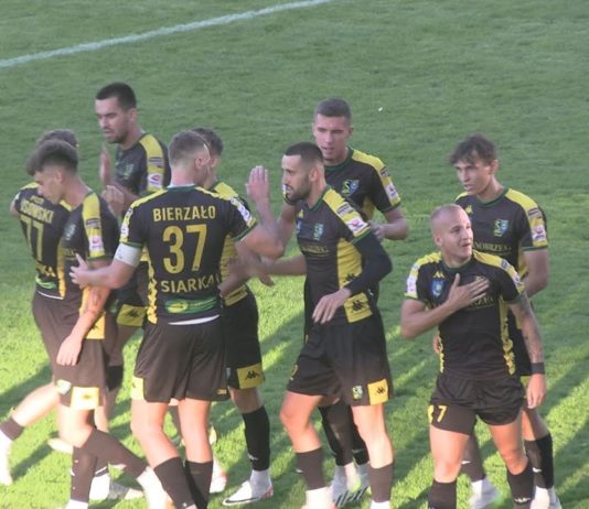 HIT KOLEJKI DLA SIARKI TARNOBRZEG – AVIA ŚWIDNIK POKONANA!