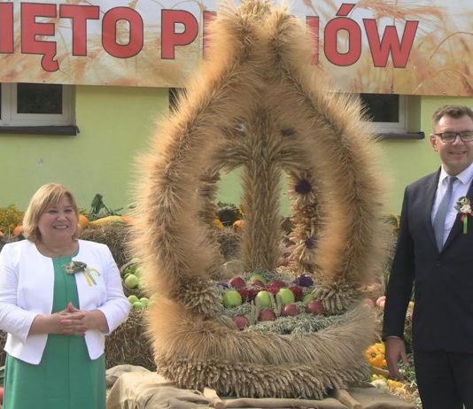 MOKOSZYŃSKIE ŚWIĘTO PLONÓW – PODZIĘKOWALI ZA CIĘŻKĄ PRACĘ ROLNIKÓW