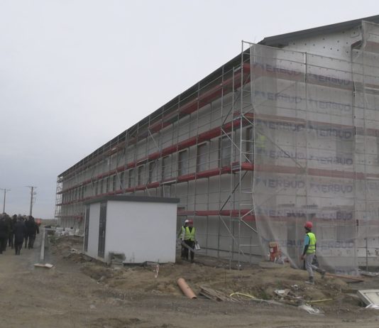 DUŻA INWESTYCJA W CHMIELOWIE – TRWA BUDOWA NOWOCZESNEGO WIĘZIENIA