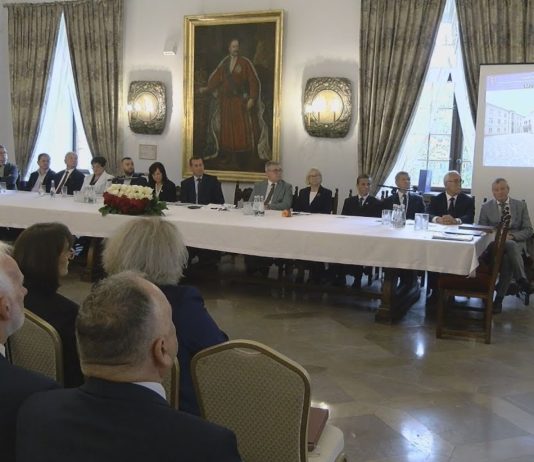 SAMORZĄDOWE ŚWIĘTO W ZAMKU – JUBILEUSZ POWIATU TARNOBRZESKIEGO