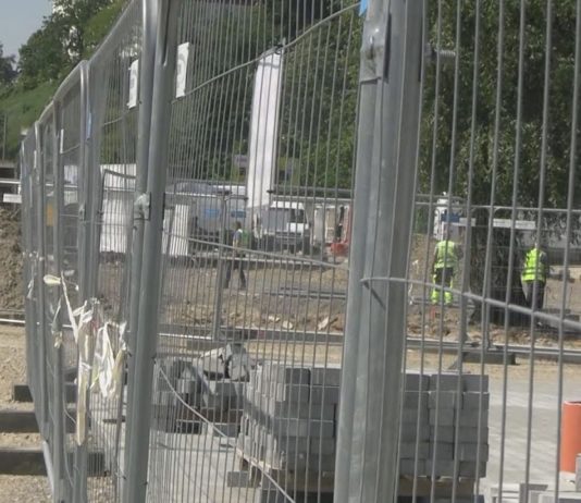 W SANDOMIERZU REALIZUJĄ DUŻĄ INWESTYCJĘ – TRWA PRZEBUDOWA PLACU TARGOWEGO