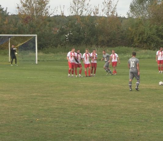 EMOCJE NA BOISKU W MOKRZYSZOWIE – JUNIOR ZAKRZÓW PRZEGRAŁ Z LZS JADACHY