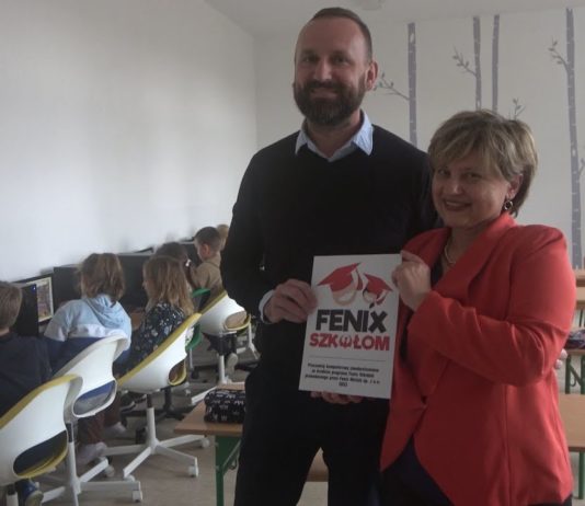 „FENIX SZKOŁOM” – W MIECHOCINIE POWSTAŁA NOWOCZESNA PRACOWNIA DLA UCZNIÓW