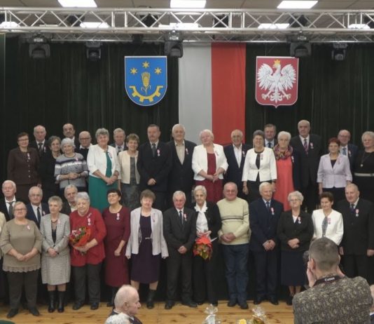 RADOSNA UROCZYSTOŚĆ W GORZYCACH – ŚWIĘTOWALI JUBILEUSZE MAŁŻEŃSKIE