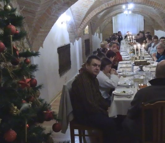 PRZY WIGILIJNYM STOLE – ŚWIĄTECZNE SPOTKANIE W TARNOBRZEGU