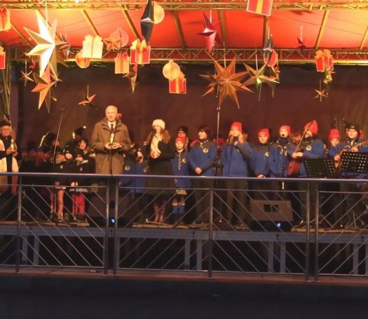 JARMARK BOŻONARODZENIOWY I GMINNA WIGILIA – ŚWIĘTOWANIE W NOWEJ DĘBIE