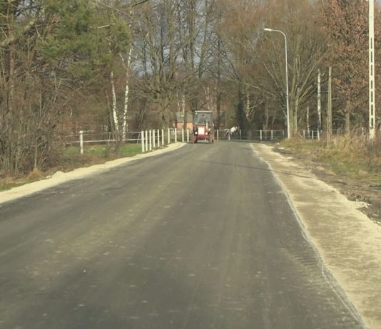 MODERNIZUJĄ I BUDUJĄ DROGI – INWESTYCJE NA TERENIE GMINY GRĘBÓW