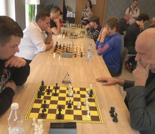 POD ZNAKIEM KRÓLEWSKIEJ GRY – SZACHOWE MISTRZOSTWA W NOWEJ DĘBIE