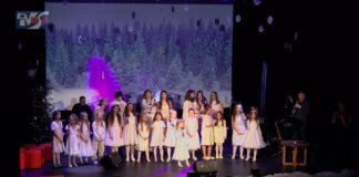 PIĘKNE KOLĘDY I KLIMATYCZNE ZIMOWE UTWORY – KONCERT ŚWIĄTECZNY W BARANOWIE SANDOMIERSKIM