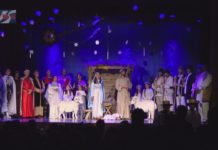 GMINNE JASEŁKA NA SCENIE – ŚWIĄTECZNY SPEKTAKL W SKOPANIU