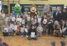 POZNAJEMY TARNOBRZESKIE STRASZONY – KONKURS PLASTYCZNY W „CZWÓRCE”