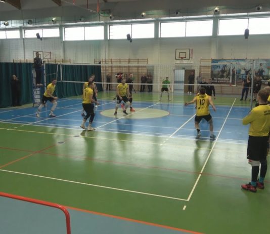 BARBÓRKOWY TURNIEJ POWRÓCIŁ – SIATKARKI I SIATKARZE RYWALIZOWALI W TARNOBRZEGU