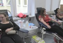 PIERWSZA „WAMPIRIADA” W TARNOBRZEGU – W MURACH UCZELNI ODDAWALI KREW