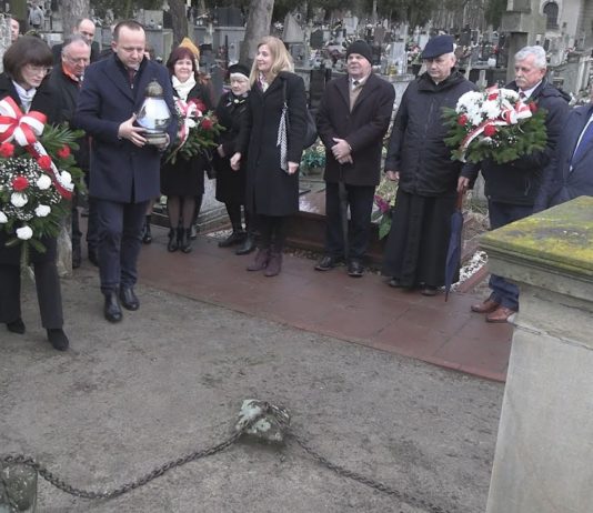 W HOŁDZIE BOHATEROM POWSTANIA STYCZNIOWEGO – UROCZYSTOŚĆ PATRIOTYCZNA W BARANOWIE SANDOMIERSKIM