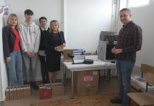 NOWOCZESNY SPRZĘT W NOWEJ DĘBIE – ZESPÓŁ SZKÓŁ NR 2 POPRAWIA WARUNKI DO NAUKI