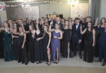 TARNOBRZESKI „ROLNIK” NA BALU – MATURZYŚCI BAWILI SIĘ NA STUDNIÓWCE