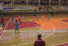 EFEKTOWNA WYGRANA KOSZYKARZY SIARKI TARNOBRZEG – DRUŻYNA Z LUBLINA ROZGROMIONA