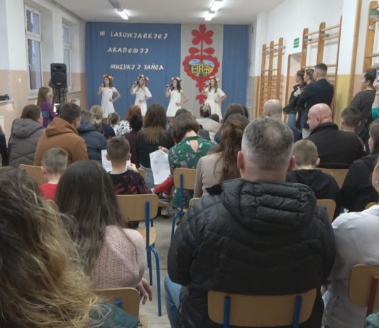 ZAPRASZAMY DO MIECHOCINA – SZKOŁA PODSTAWOWA NR 6 ZAPREZENTOWAŁA SWOJĄ OFERTĘ