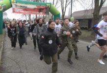 POBIEGLI TROPEM WILCZYM – W NOWEJ DĘBIE UPAMIĘTNILI ŻOŁNIERZY WYKLĘTYCH