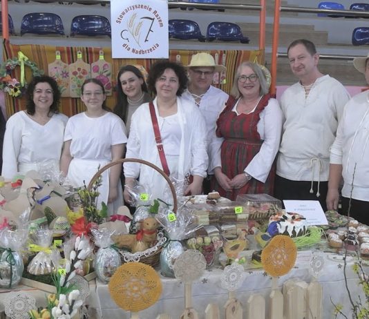 TRADYCYJNE POTRAWY I RĘKODZIEŁO – BIESIADA WIELKANOCNA W SANDOMIERZU