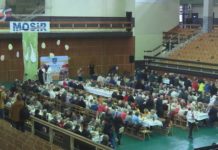 MIEJSKIE ŚNIADANIE WIELKANOCNE – W TARNOBRZEGU ZASIEDLI RAZEM DO STOŁU