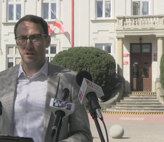 ŁUKASZ NOWAK UCINA SPEKULACJE – KONFERENCJA PRASOWA KANDYDATA NA PREZYDENTA TARNOBRZEGA