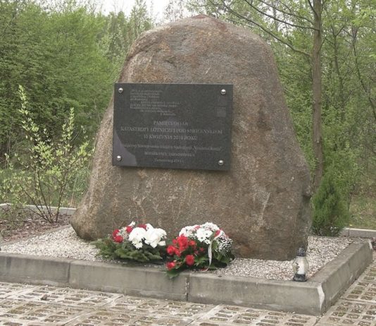 W ROCZNICĘ KATASTROFY SMOLEŃSKIEJ – KAMERALNA UROCZYSTOŚĆ W TARNOBRZEGU