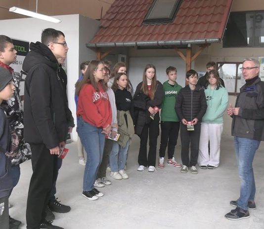 ZAPREZENTOWALI SWOJĄ OFERTĘ – DZIEŃ OTWARTY W TARNOBRZESKIEJ „BUDOWLANCE”