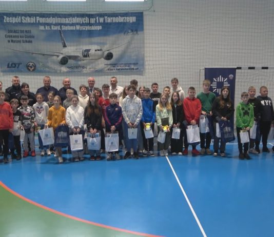 W TARNOBRZEGU UCZĄ WŁAŚCIWYCH ZACHOWAŃ – TURNIEJ BEZPIECZEŃSTWA W RUCHU DROGOWYM