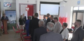 PIERWSZA SESJA W GORZYCACH – ZAPRZYSIĘŻENIE WÓJTA LESZKA SURDEGO