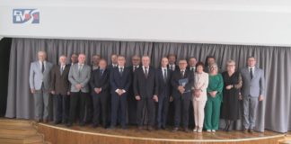 W GRĘBOWIE ROZPOCZĘTO NOWĄ KADENCJĘ – WÓJT I RADNI ZŁOŻYLI ŚLUBOWANIE