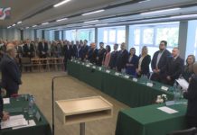 NOWA RADA W NOWEJ DĘBIE – BURMISTRZ I RADNI ZŁOŻYLI ŚLUBOWANIE