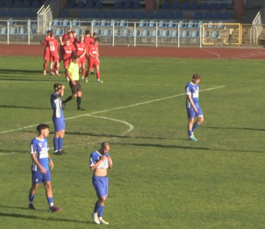 WISŁA SANDOMIERZ NIE SPRAWIŁA NIESPODZIANKI – ZWYCIĘSTWO PIŁKARZY AKS BUSKO-ZDRÓJ