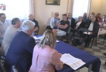 MIESZKAŃCY MIECHOCINA PRZECIWKO BUDOWIE MASZTU – JAKIE BĘDĄ DALSZE LOSY INWESTYCJI?