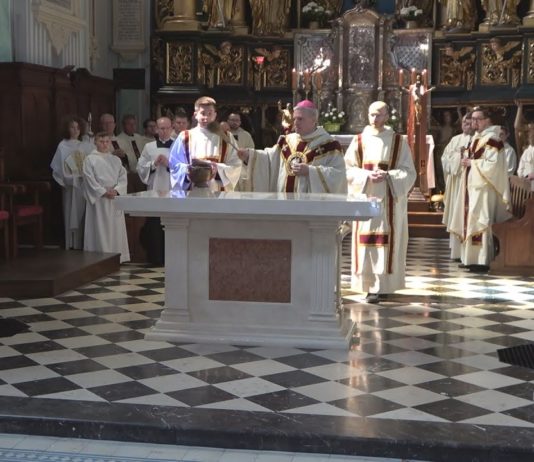 UROCZYSTE POŚWIĘCENIE NOWEGO OŁTARZA – WIELKIE ŚWIĘTO U TARNOBRZESKICH DOMINIKANÓW