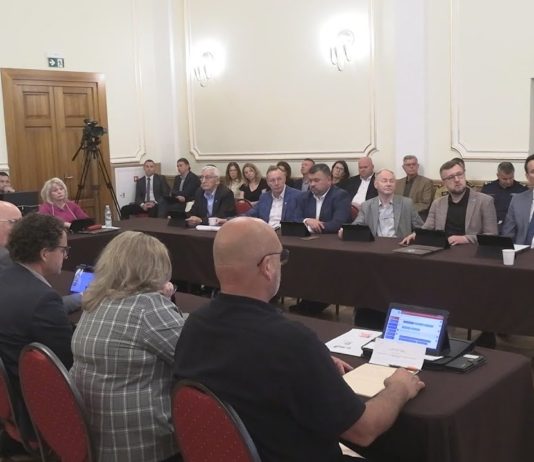 DYNAMICZNA SYTUACJA W RADZIE MIASTA – JAKI JEST UKŁAD SIŁ W TARNOBRZEGU?