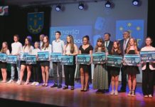 HONOROWE TYTUŁY I STYPENDIA – UROCZYSTA SESJA RADY GMINY GORZYCE