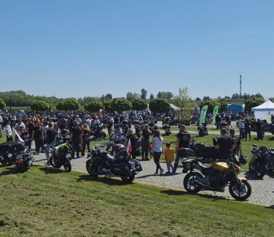 REKORDOWE ROZPOCZĘCIE SEZONU – MOTOCYKLIŚCI OPANOWALI SANDOMIERZ