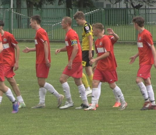 PIŁKARZE REZERW SIARKI TARNOBRZEG BEZ PUNKTÓW – PEWNA WYGRANA STALI NOWA DĘBA