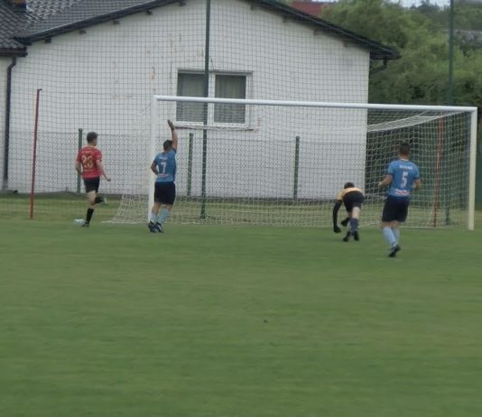 ZWYCIĘSTWO NA WAGĘ AWANSU – SŁOWIANIN GRĘBÓW WRACA DO KLASY OKRĘGOWEJ!