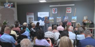 ŻYCIE MA TAK WIELE BARW – WERNISAŻ W BIBLIOTECE PEDAGOGICZNEJ W TARNOBRZEGU