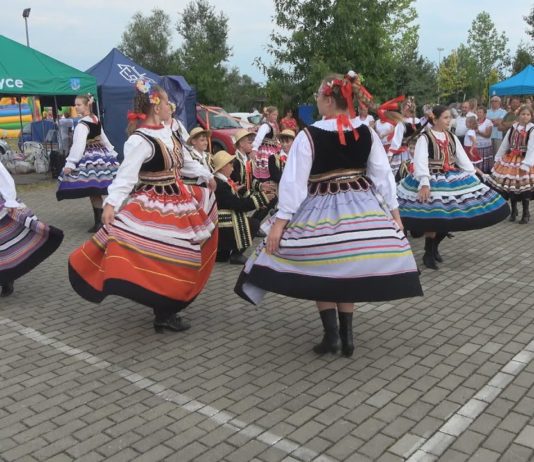 ŚWIĘTO WSI KRÓLEWSKIEJ – HUCZNA ZABAWA W SOKOLNIKACH