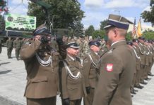 ŻOŁNIERZE UHONOROWALI PATRONA – WOJSKOWE ŚWIĘTO W NOWEJ DĘBIE